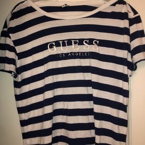 GUESS T-SHIRT